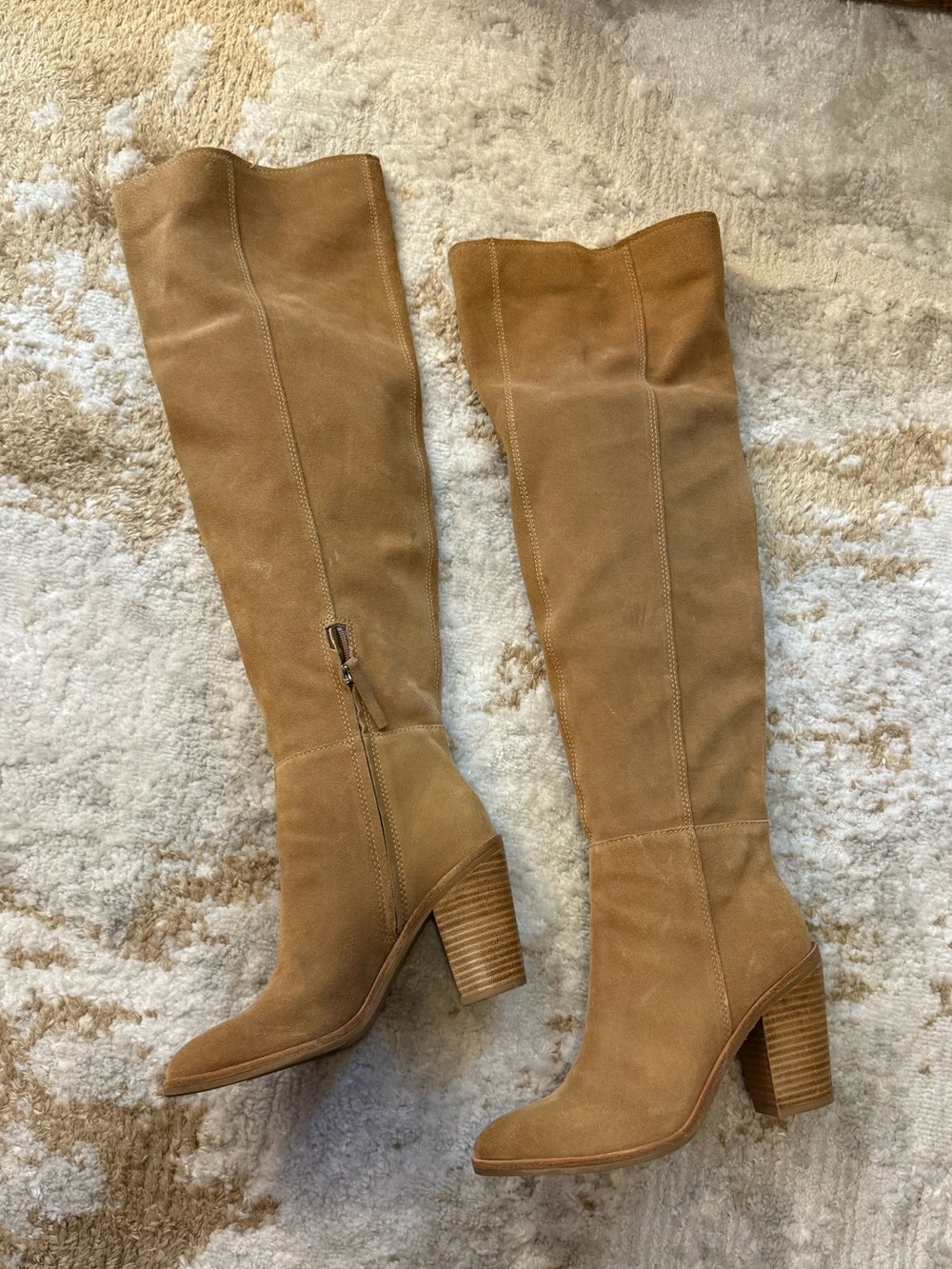 Women's Tall Suede Block Heel Boots in Camel / Tan